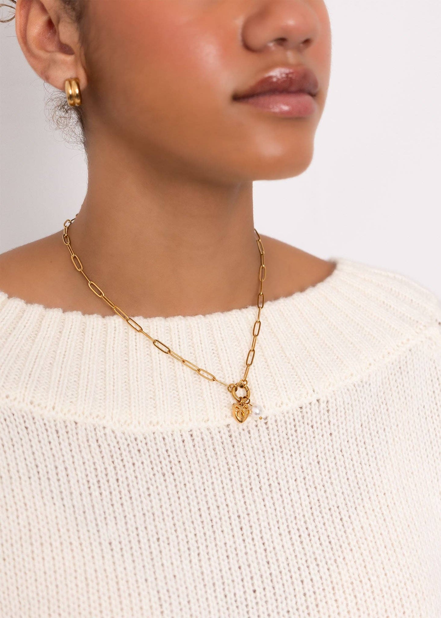 18K Gold Stainless Steel Bow Charm Holder Necklace Gift Set: Gold